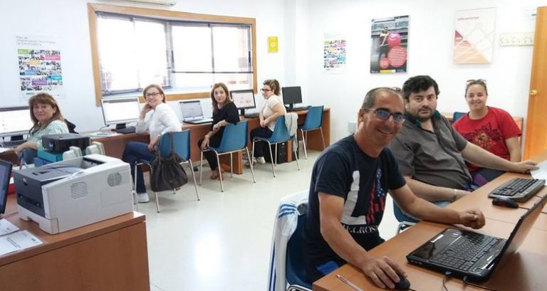 EXTREMADURA SE SUMA AL DÍA DE LA SEGURIDAD INFORMÁTICA