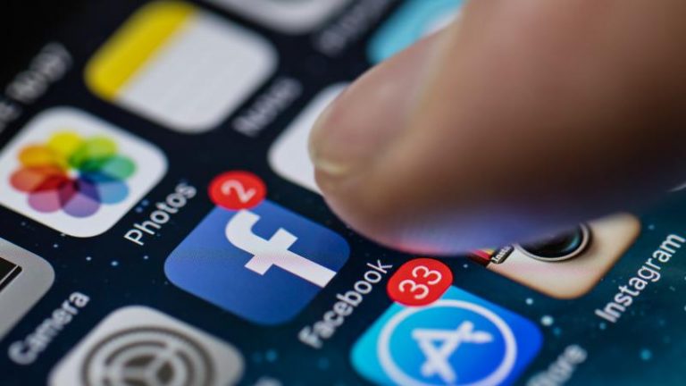 FACEBOOK TE NOTIFICARÁ CUANDO ALGUIEN SUBA UNA FOTO TUYA INCLUSO SI NO ESTÁS ETIQUETADO