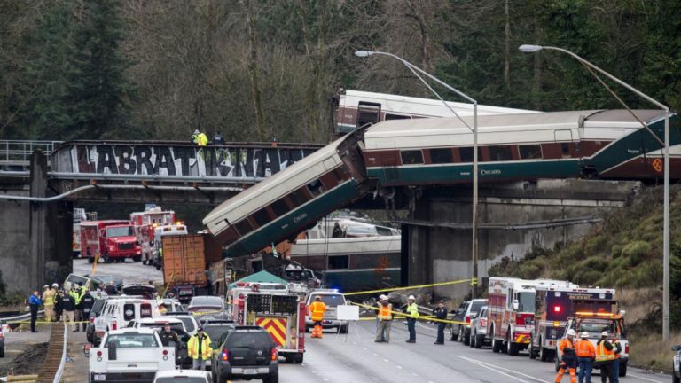 POR QUÉ EN EEUU LOS TRENES NO HAN ACTUALIZADO SU TECNOLOGÍA DE SEGURIDAD (A PESAR DE QUE LLEVAN 10 AÑOS INTENTÁNDOLO)