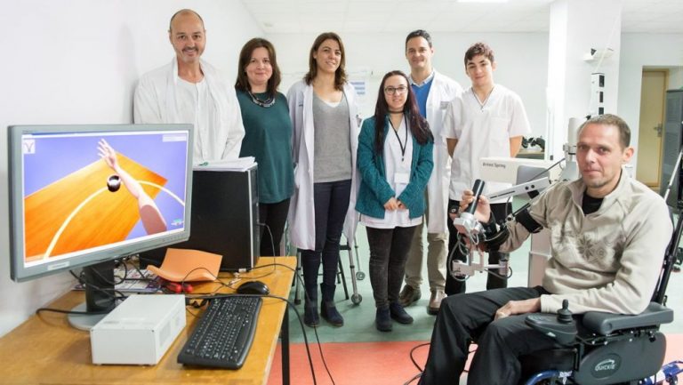 ESTUDIAN LA EFECTIVIDAD DE UN EXOESQUELETO CON REALIDAD VIRTUAL PARA REHABILITAR LOS BRAZOS