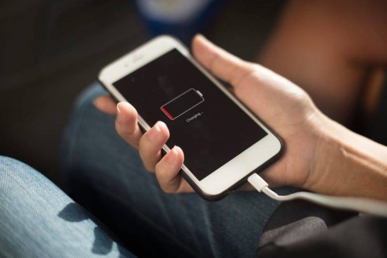 CINCO TRUCOS PARA EVITAR QUE LA NUEVA ACTUALIZACIÓN DE IOS SE COMA TU BATERÍA