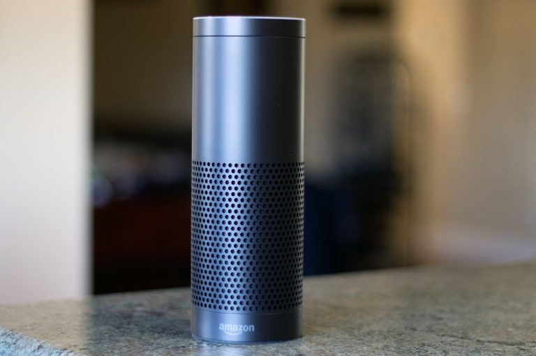 ‘HACKEAN’ EL ALTAVOZ INTELIGENTE DE AMAZON Y LO CONVIERTEN EN UN ‘DISPOSITIVO ESPÍA’