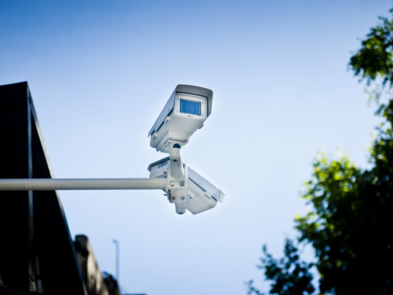VIDEOVIGILANCIA Y OPERATIVO POLICIAL FRUSTRAN PROBABLE HECHO DELICTIVO