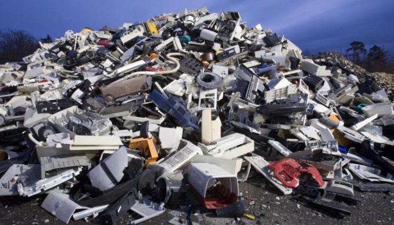 EL PELIGRO DE LA BASURA ELECTRÓNICA