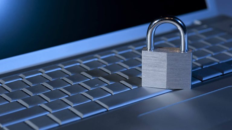 SOLO SEIS DE CADA DIEZ EMPRESAS TIENEN UN EXPERTO EN CIBERSEGURIDAD