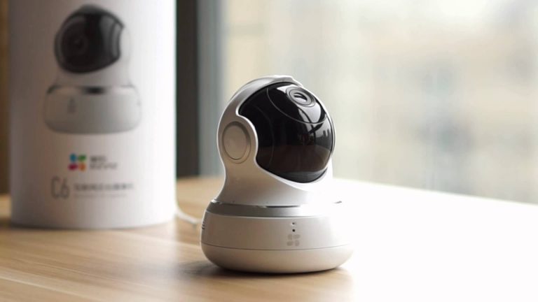 EZVIZ C6B: LA CÁMARA DE SEGURIDAD QUE TE PERMITE HABLAR CON TU PERRO MIENTRAS TRABAJAS