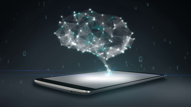 LA INTELIGENCIA ARTIFICIAL YA SE APLICA EN MÓVILES PARA MEJORAR LA SEGURIDAD, EL TRATAMIENTO DE IMÁGENES Y EL RECONOCIMIENTO DE VOZ