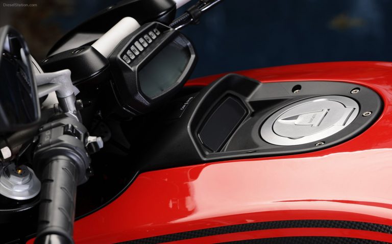 DUCATI QUIERE QUE LAS MOTOS Y LOS CARROS SE “HABLEN”