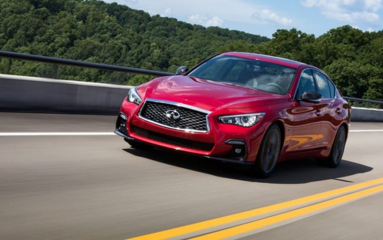 INFINITI Q50 OFRECE DIFERENTES MODALIDADES DE SUSPENSIÓN