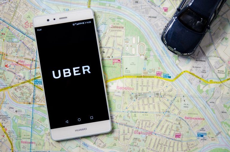 UBER TAMBIÉN RENTARÁ MESEROS O GUARDIAS DE SEGURIDAD POR MEDIO DE UBER WORKS