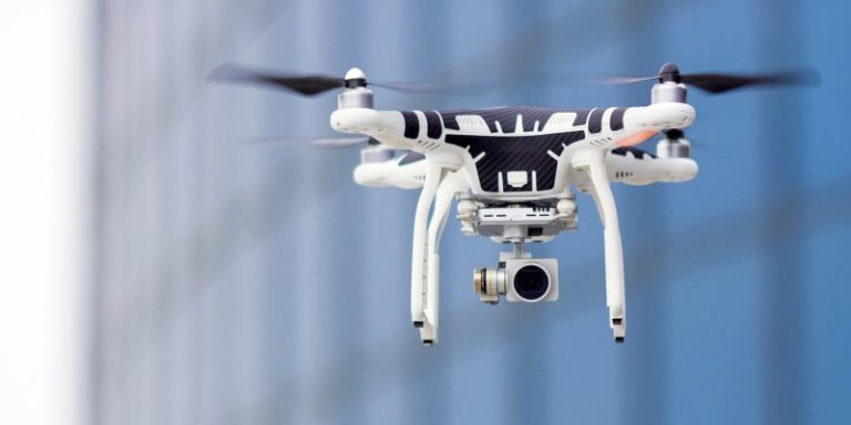 THALES IMPLEMENTARÁ CONTROL DE DRONES, SEGURIDAD DE DATOS E IA COMO ESTRATEGIA