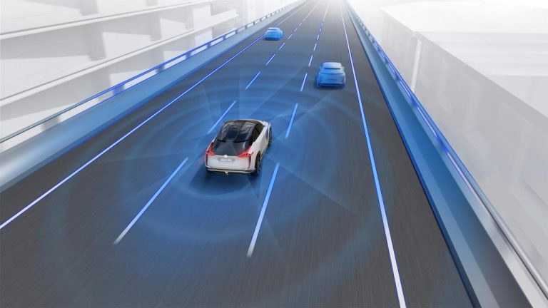 NISSAN PROMUEVE LA SEGURIDAD EN CARRETERA