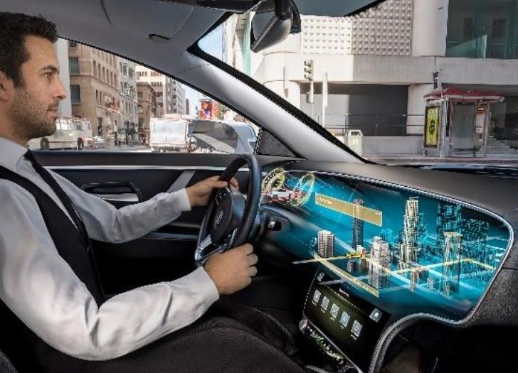 CONTINENTAL COMBINA LA CÁMARA FRONTAL E INTERIOR EN PRO DE LA MOVILIDAD AUTÓNOMA