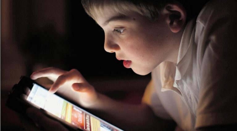 ESTAS HERRAMIENTAS PUEDEN AYUDARTE A PROTEGER LA SEGURIDAD DIGITAL DE TUS HIJOS