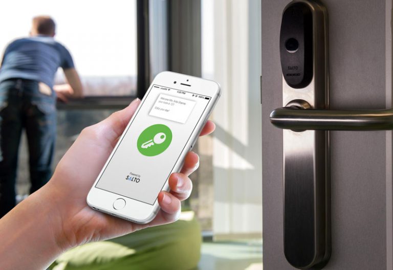 ACCESOS FLEXIBLES Y SEGUROS A TRAVÉS DEL SMARTPHONE