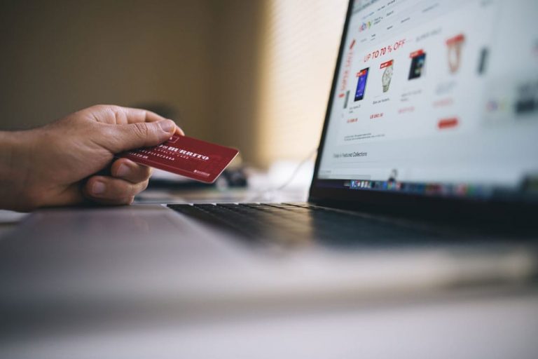 LOS ATAQUES AL ECOMMERCE AUMENTAN UN 15% DURANTE EL BLACK FRIDAY