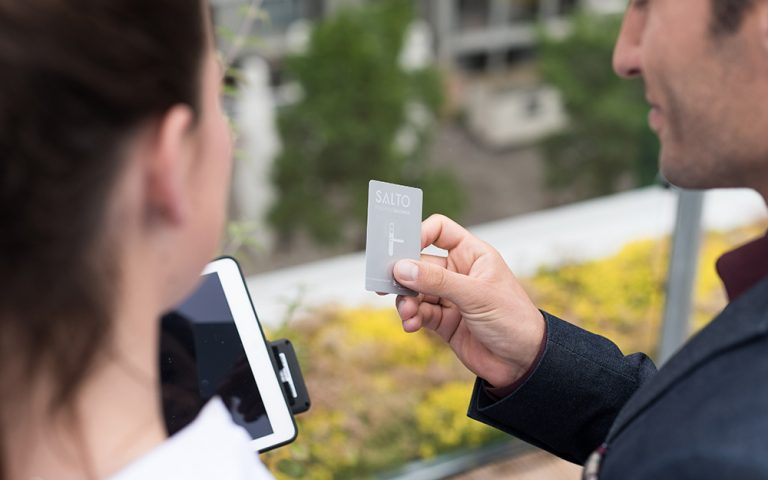TECNOLOGÍA E INNOVACIÓN APLICADA AL CONTROL DE ACCESOS EN INFRAESTRUCTURAS MULTI-USUARIO