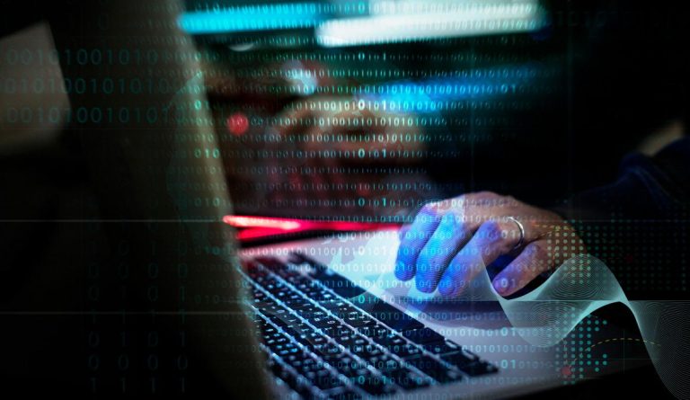 PROTEJA A LOS ADULTOS MAYORES DE LAS CIBERESTAFAS