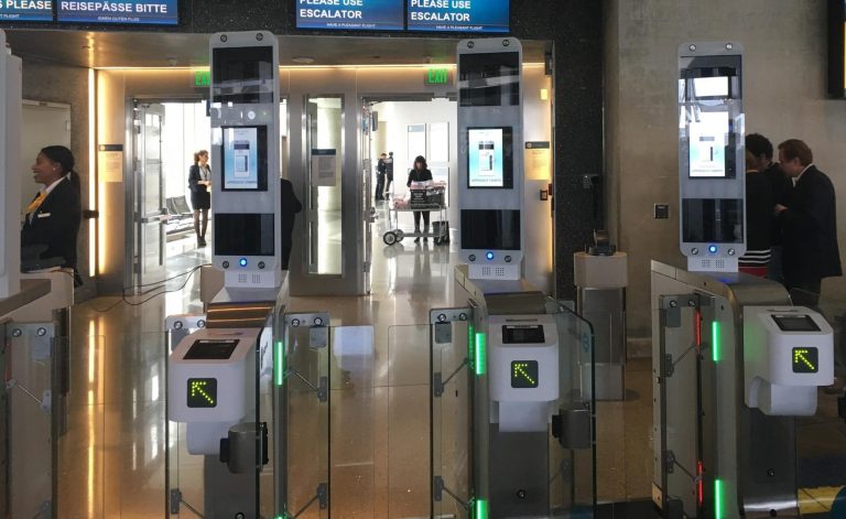 NUEVAS TECNOLOGÍAS DE VIAJE: ¿ENTRAÑAN RIESGOS PARA LA PROTECCIÓN DE DATOS?