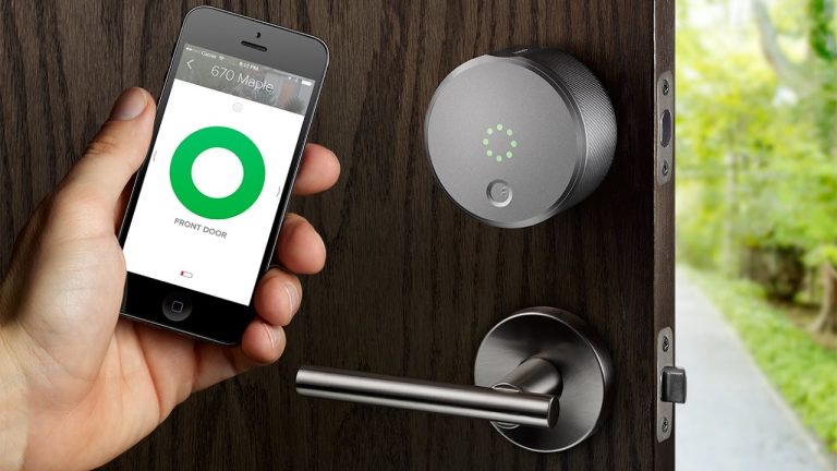 SECTOR DE PUERTAS Y AUTOMATISMOS, EN SMART DOORS