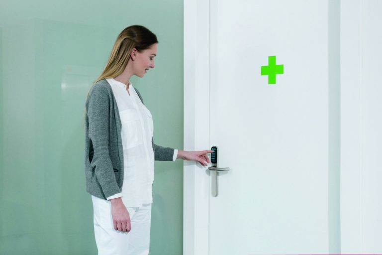 CONTROL DE ACCESOS, CLAVE EN LA GESTIÓN DE LA SEGURIDAD DE UN HOSPITAL