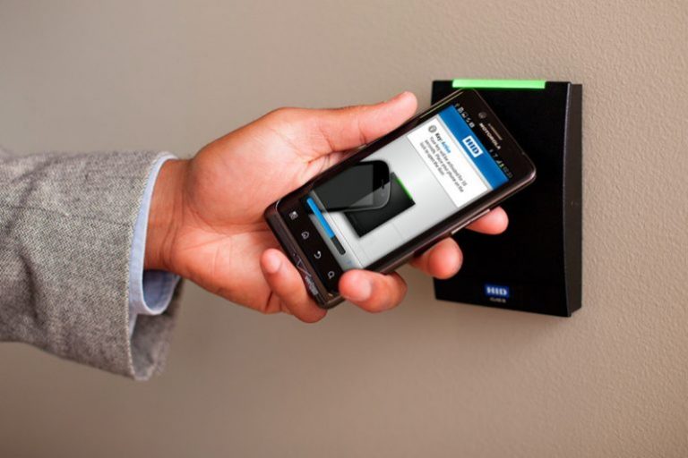 HID MOBILE ACCESS ®: ACCESO FÍSICO PARA UN MUNDO CADA DÍA MÁS MÓVIL