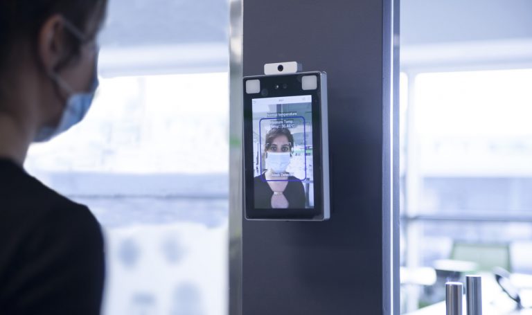 LAS AUTOESCUELAS INSTALARÁN ACCESOS BIOMÉTRICOS EN LAS AULAS