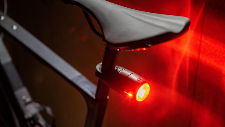 VODAFONE PRESENTA CURVE BIKE TRACKER, LUZ DE FRENO CON GPS PARA LA SEGURIDAD VIAL DE LOS CICLISTAS