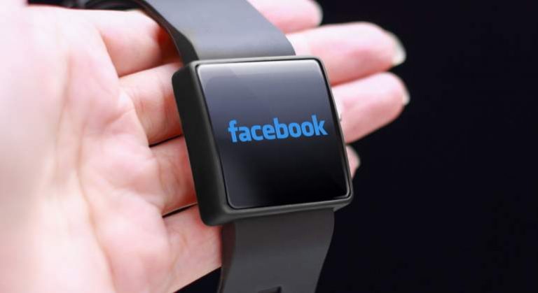 SMARTWATCH CON PANTALLA DESMONTABLE PARA TOMAR FOTOS Y VIDEO