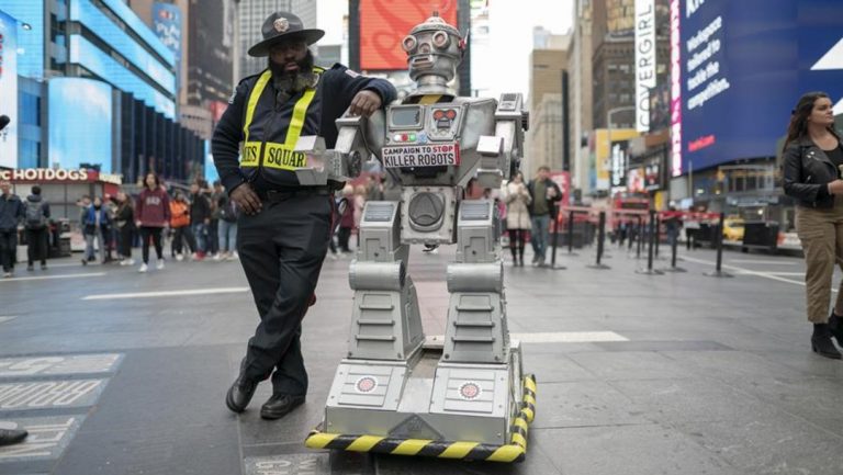 ROBOTS ASESINOS