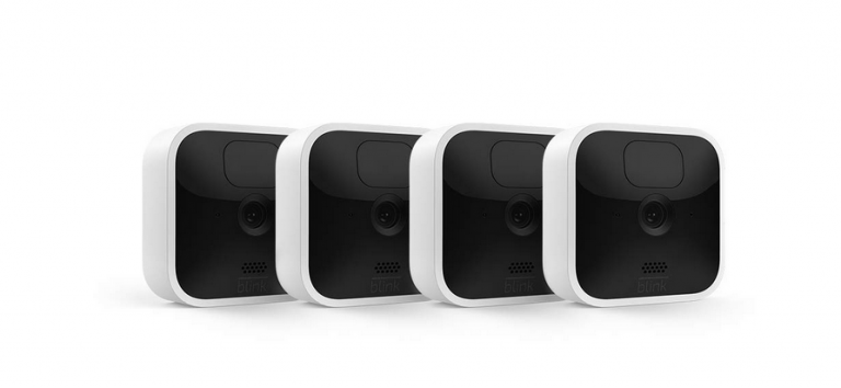 CÁMARA DE VIDEOVIGILANCIA CON LUCES AUTOMATIZADAS