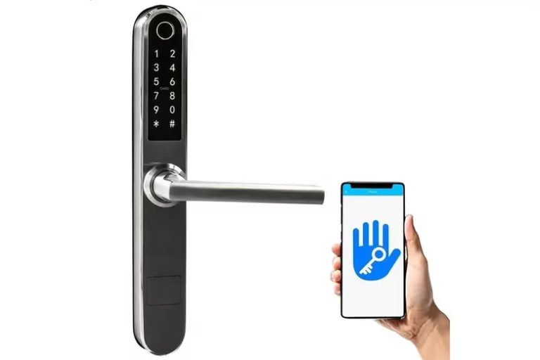 CÓMO ELEGIR UNA CERRADURA INTELIGENTE, CON BLUETOOTH, CLAVE O HUELLA DIGITAL: