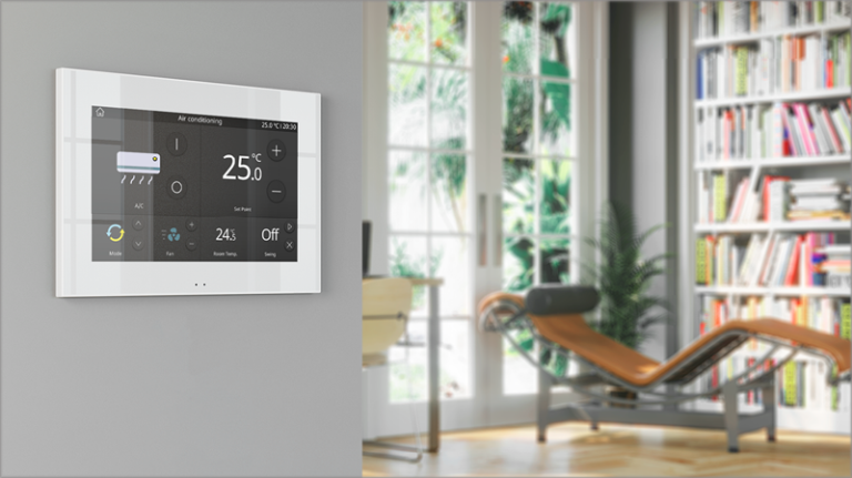 CONTROL CENTRALIZADO EN EL HOGAR INTELIGENTE CON LAS PANTALLAS TÁCTILES DE ZENNIO